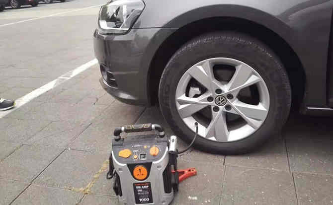 安达汽车搭电案例